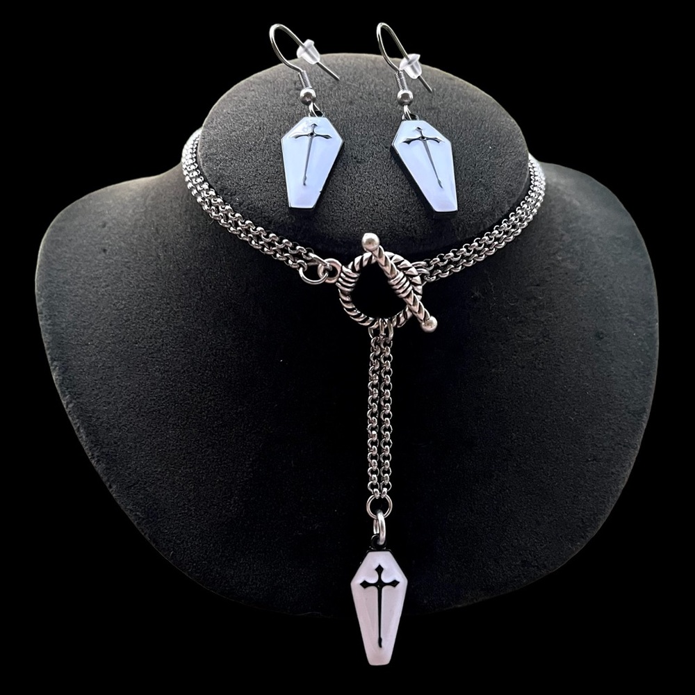 Set ! White & black crosses Lariat Y shape coffin necklace + matching earrings